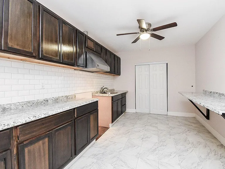 1334 Bellingham Park Dr — Photo 35
