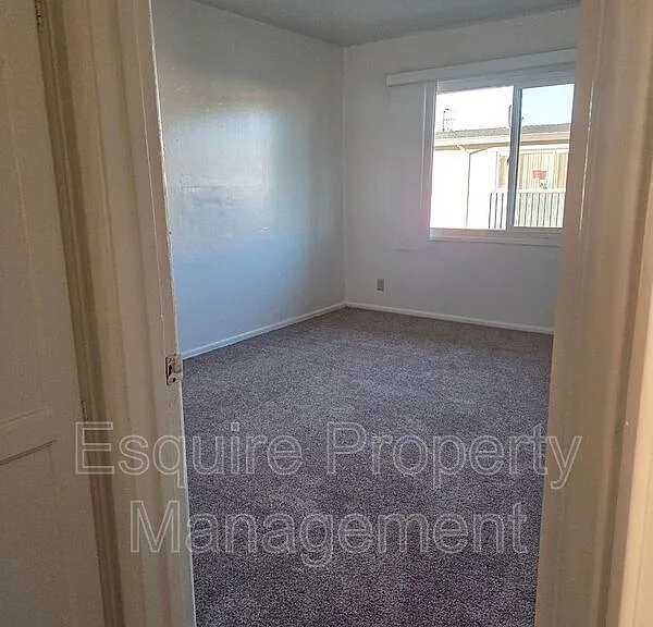 125 Hill St #4 — Photo 12