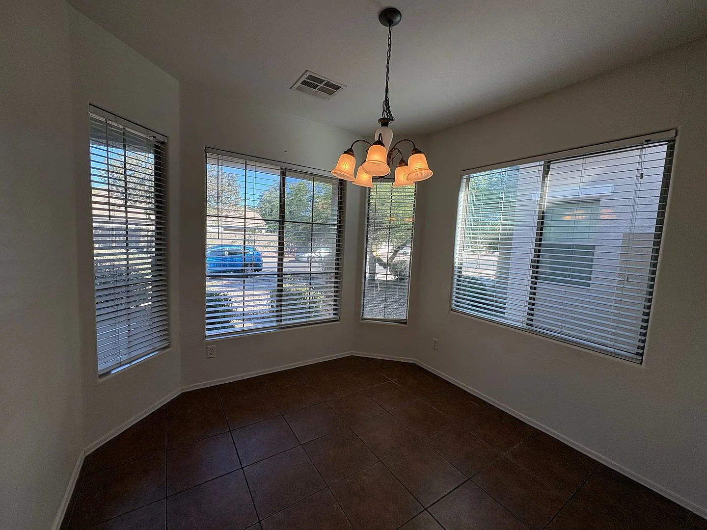 Single-Level Home in One of Gilbert's Most Desirable Communities — Photo 3