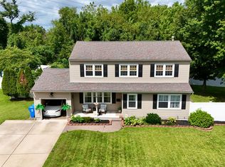 6 Harvest Ln, Burlington, NJ 08016