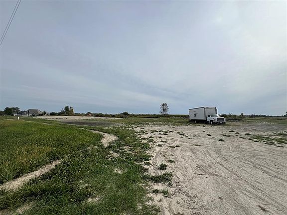 2nd image of 0 Angle Rd