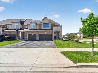 71 Foothills Ln, Hamilton, ON L8E 0K1