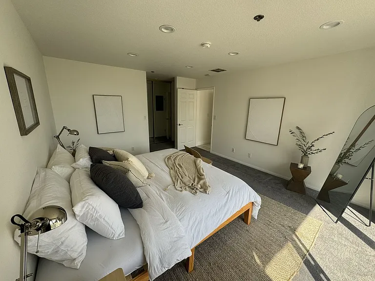 121 S Hope St #607 — Photo 6