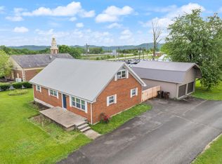 424 Furnace Rd, Stanton, KY 40380