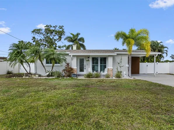 4681 Carson St NE, Saint Petersburg, FL 33703