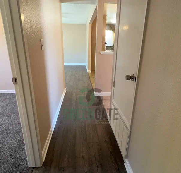 2305 Rose Ave — Photo 16