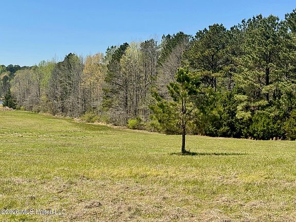 2nd image of 735 Cedar Hill Rd