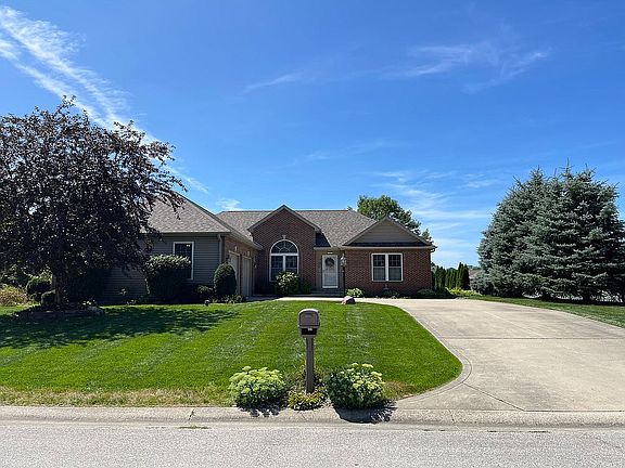 2nd image of 58675 Lake Heather Ct