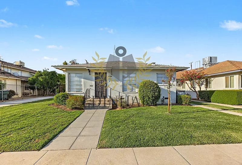 2 bed, 1.0 bath, 886 sqft, $1,500 — Photo 1