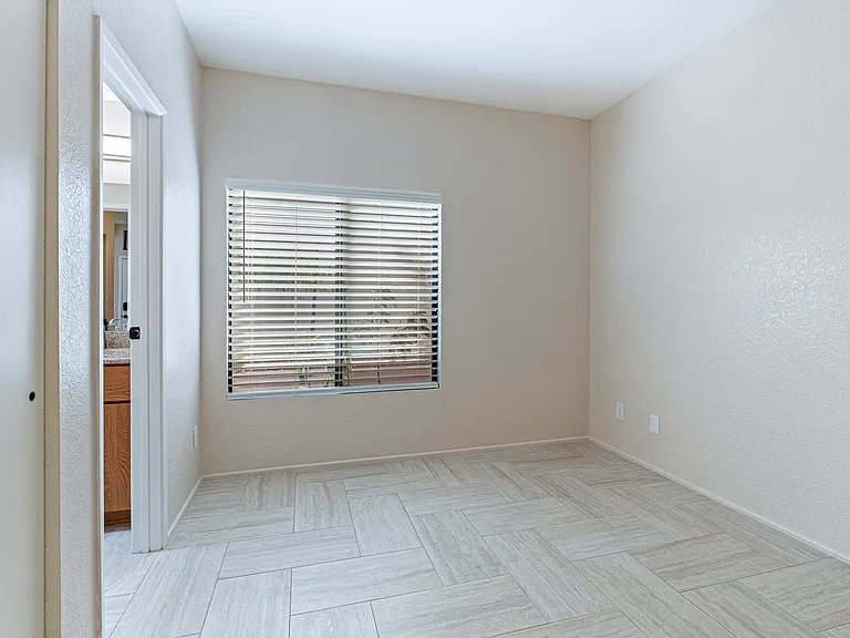 5557 N Crystal Mist Pl — Photo 15