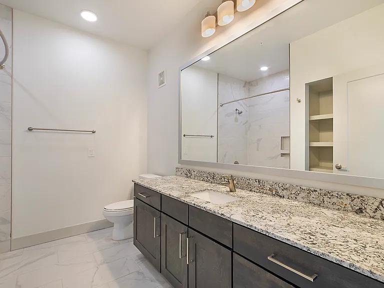 5613 Belmont Ave #TOWNHOUSE — Photo 24