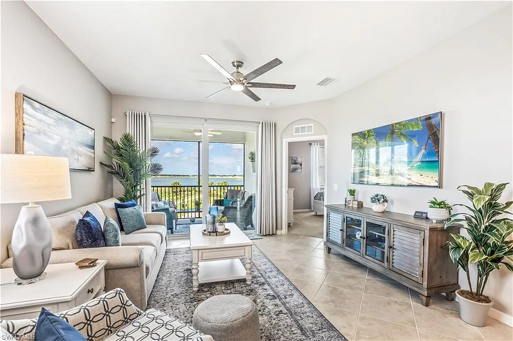 2 bed, 2.0 bath, 1301 sqft, $6,500 — Photo 3