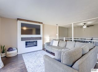 13946 Greenfield Rd, La Vista, NE 68138