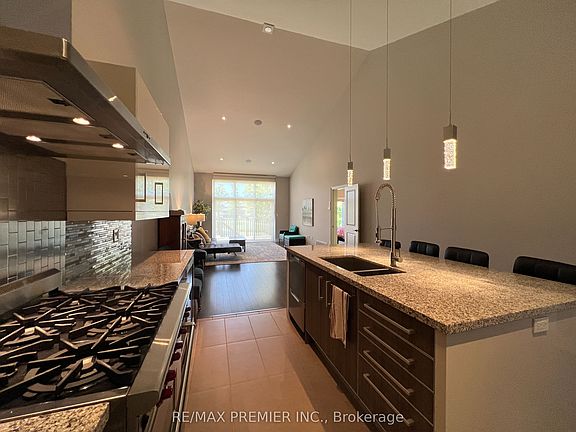 5th image of 7673 Green Vista Gate #140