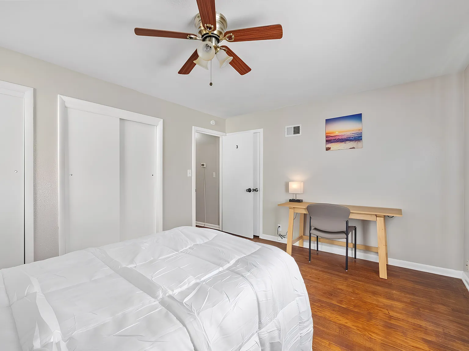 4 bed, 4.0 bath, 2656 sqft, $663 — Photo 2