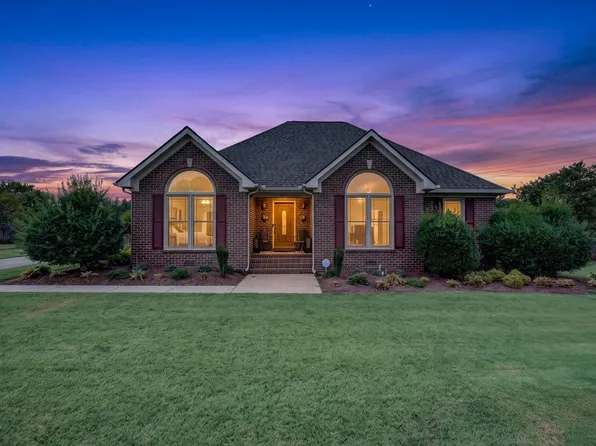 1907 Andrew Ct, Murfreesboro, TN 37129