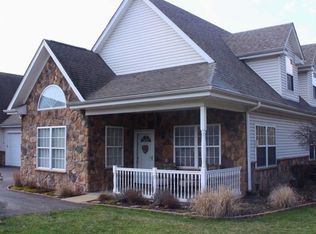 115 Canter Ln, Gibsonia, PA