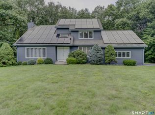 33 Habitat Lane, Bloomfield, CT 06002