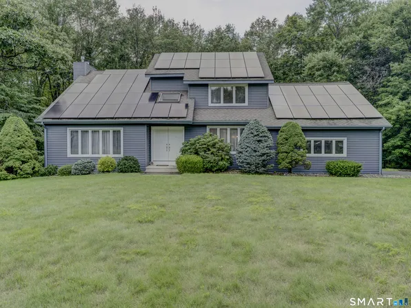 33 Habitat Lane, Bloomfield, CT 06002