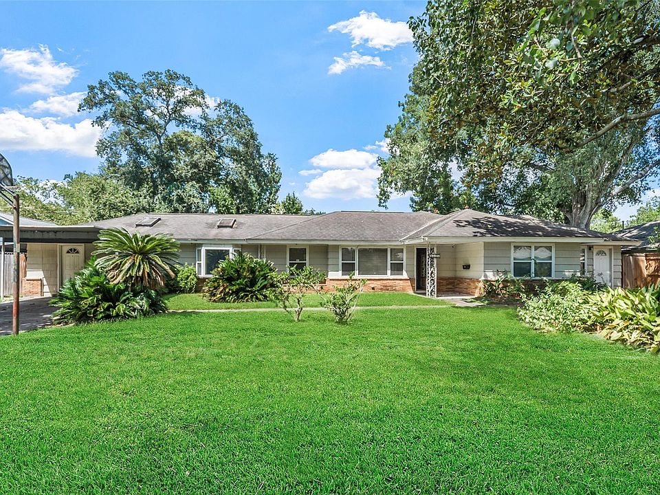 1st image of 9346 Willowview Ln