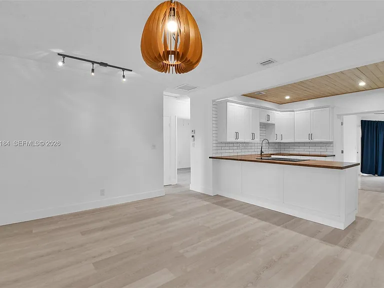 2217 SW 1st Ct — Photo 17
