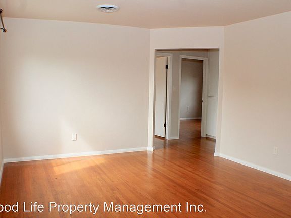 5th image of 4625 Noyes St