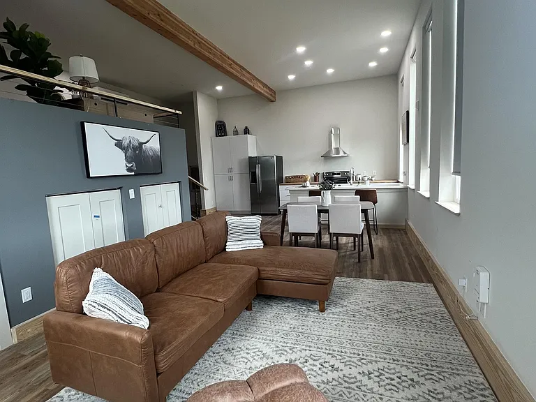 501 N Main St #203 — Photo 16