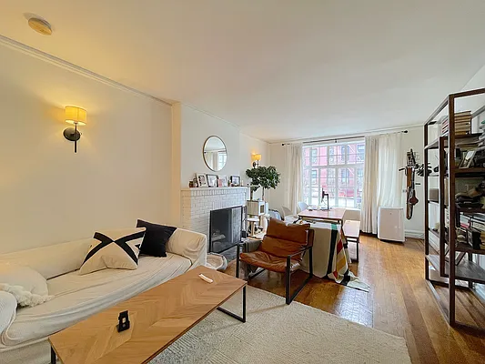 Rented by Compass | media 2