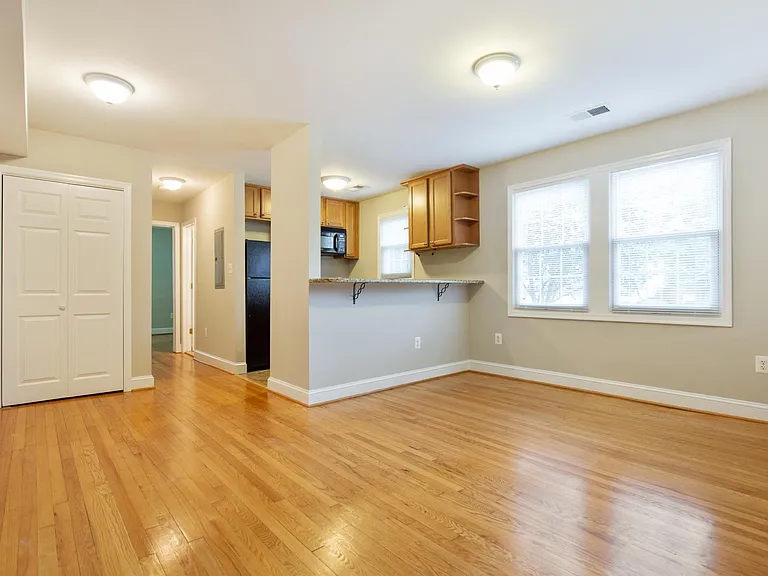 42 N Bedford St #6 — Photo 5