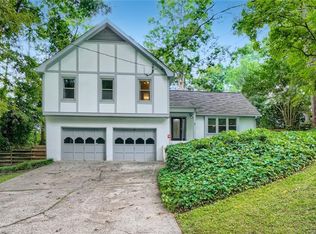 86 Bonnie Ln NW, Lilburn, GA 30047