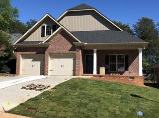 909 Lyday Ln, Inman, SC 29349