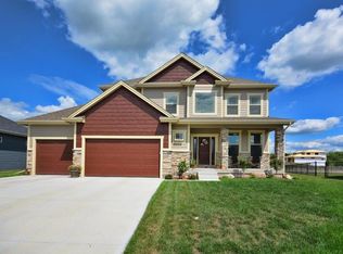 1607 NE Vicksburg Ct, Ankeny, IA 50021
