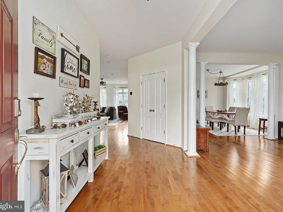 10748 Jeb Stuart Ct, Bristow, VA 20136 Zillow