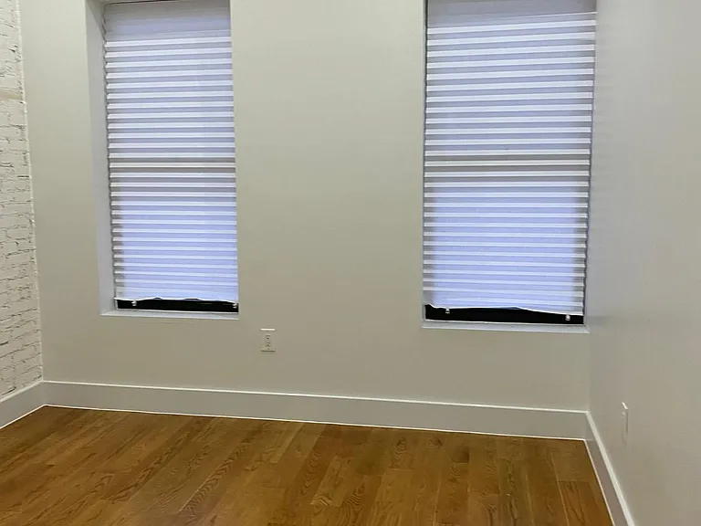 899 Pacific St #4 — Photo 6