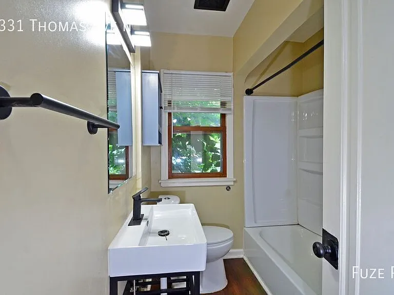 4331 Thomas Ave N — Photo 6