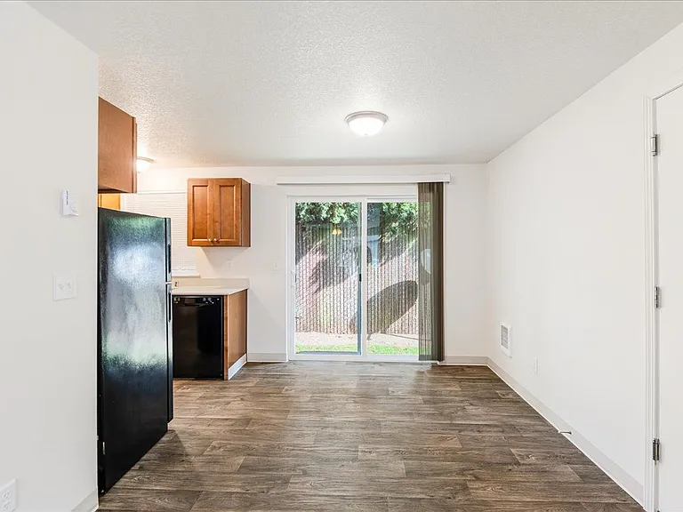 4718 NE Hazel Dell Ave — Photo 10