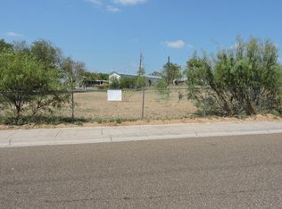 420 Hilltop Rd, Laredo, TX 78045