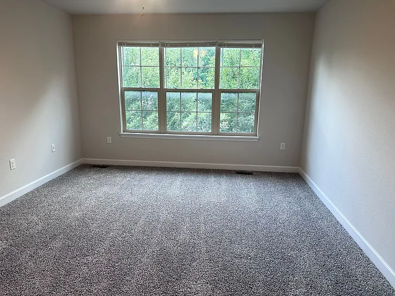 1402 NE Mary Ct — Photo 10