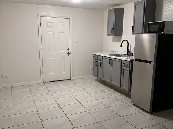 109 N Oakland St #1A, Leesburg, FL 34748
