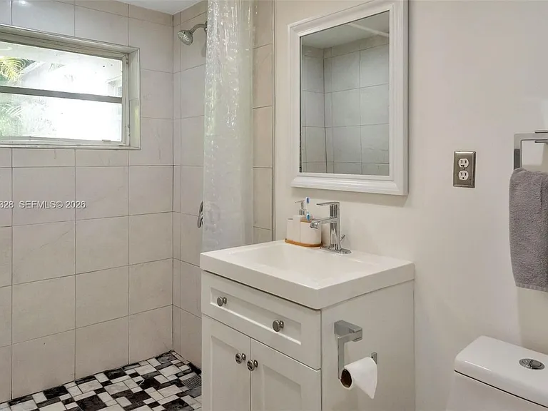 5845 SW 88th St — Photo 21