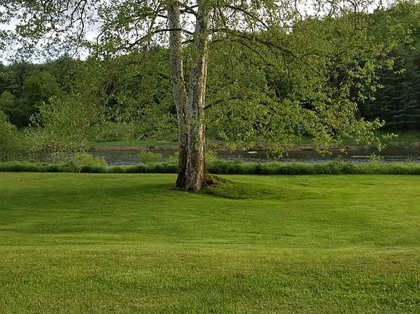 Williams Dr, Clarington, PA 15828