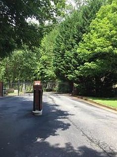 5th image of 517 Streamside Dr #517