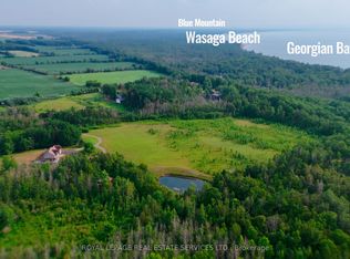 960 Lawson Rd, Tiny, ON L0L 1P1