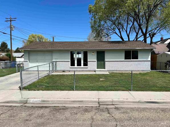 1416 11th St S, Nampa, ID 83651