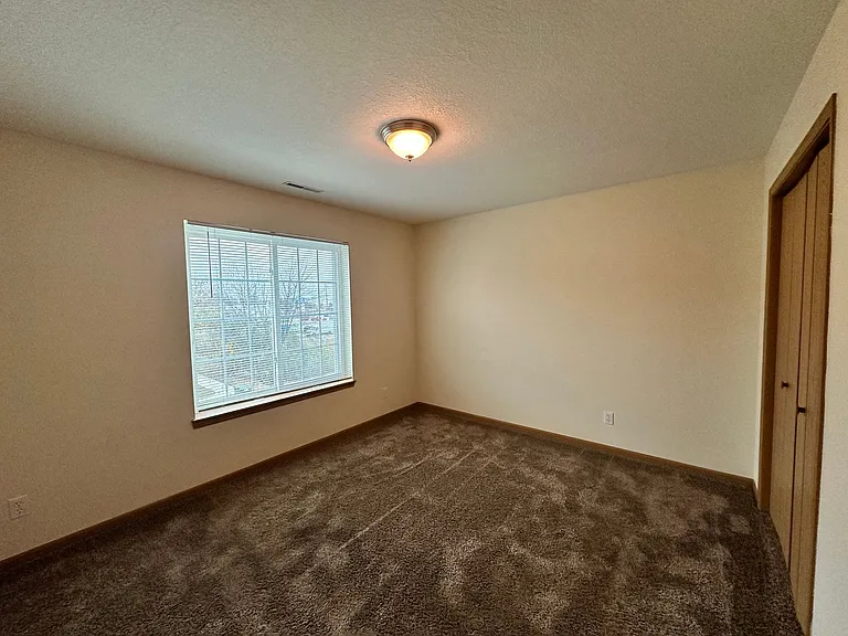 223 Crystal St — Photo 5