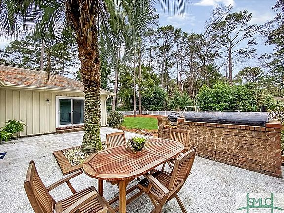 4th image of 504 Herb River Dr