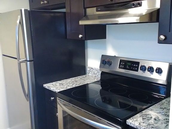 3rd image of 1825 NE 2nd St APT 46
