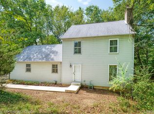 9376 Chambers Rd, Pinckney, MI 48169