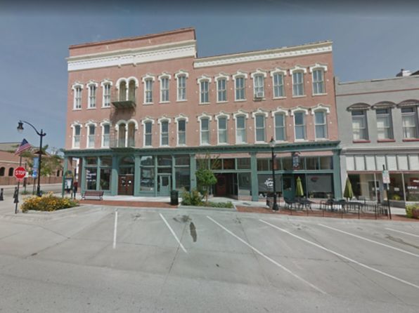 546 Main St APT 3E