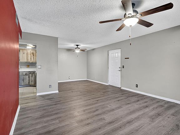 5th image of 610 Sea Pine Way #E2